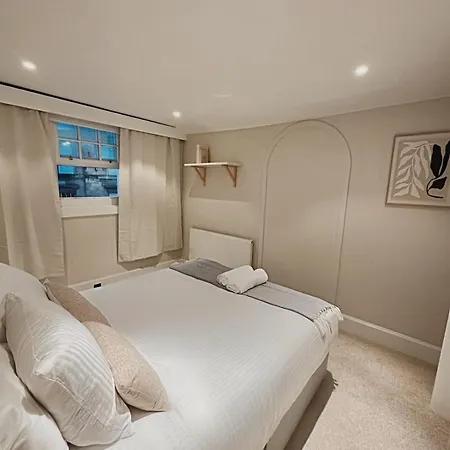 Duplex - Centre 4-bed Retreat Edinburgh