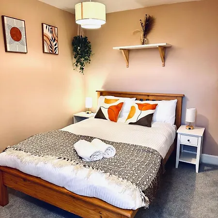 Duplex - Centre 4-bed Retreat