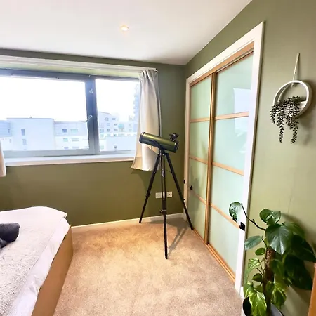 Ocean View Flat With Cozy Vibes *