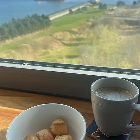 Ocean View Flat With Cozy Vibes