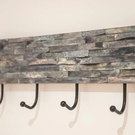 Lovely 1-bedroom Unit Near Castle *