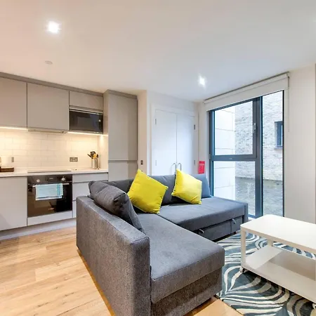 Apartment Lovely 1-bedroom Unit Near Castle