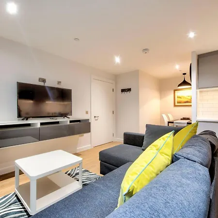 Lovely 1-bedroom Unit Near Castle *