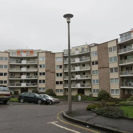 アパート Family-friendly Flat Walkable From Princess Street *