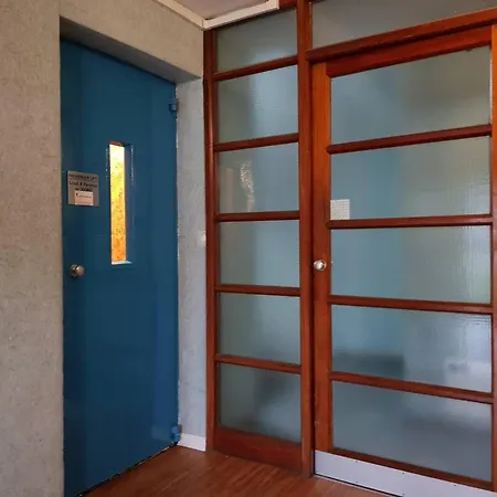 Family-friendly Flat Walkable From Princess Street Apartment Edinburgh