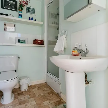 Homely 2-bed Free Park Εδιμβούργο