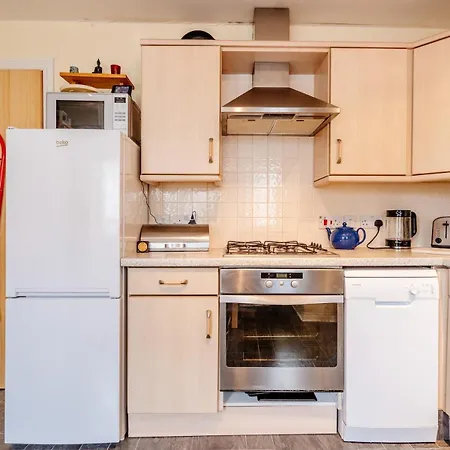 Homely 2-bed Free Park * Edimburgo