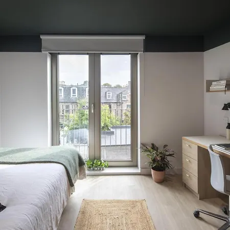 Modern With Kitchen & Ensuite In *