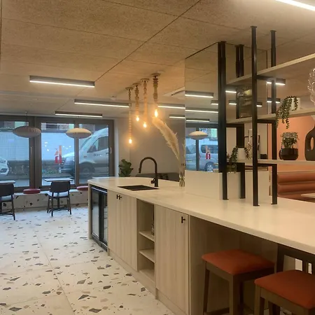 Modern With Kitchen & Ensuite In Appartement Édimbourg