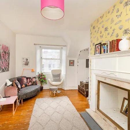 Joivy Stunning In Royal Mile Edinburg