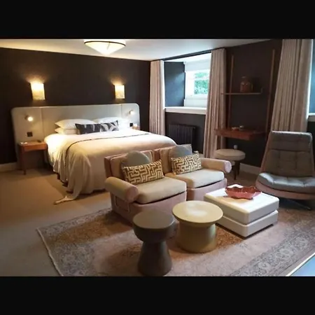 3 John's Place Townhouse