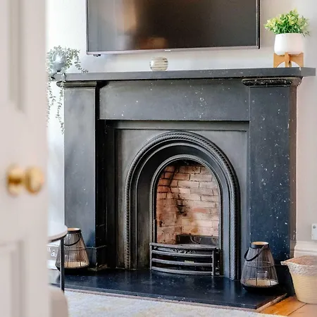 Elegant 2br On Leven St Appartement