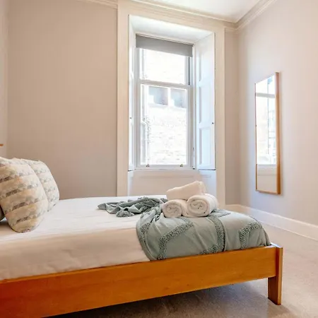Appartement Elegant 2br On Leven St Edinburgh