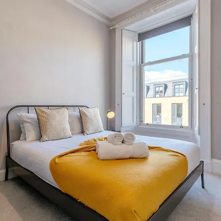 Appartement Elegant 2br On Leven St