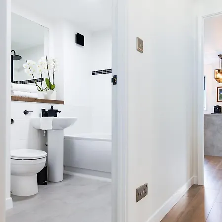 Spacious 2br - Parking Near Centre Apartamento Edimburgo