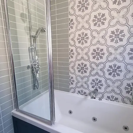 Innisfail Edi - Double With Private Bathroom 에든버러