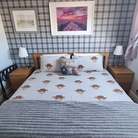 Homestay Innisfail Edi *