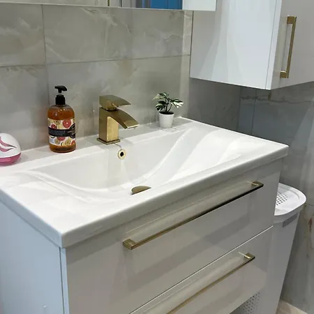 Apartment Stylish 3 Bed 2 Bath Ground Floor Main Door Flat In Marchmont
