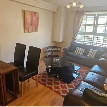 Quiet Classic In Apartamento