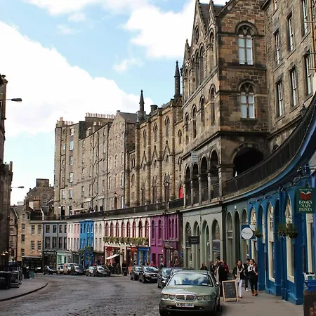 Walk Everywhere -top Rated Flat On The Royal Mile.