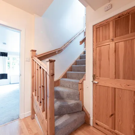 Stag's View * Edinburg