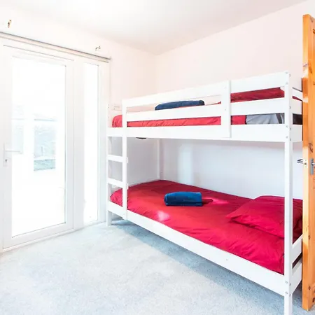 Stag's View * Edinburg