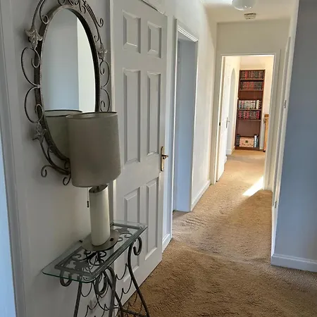 An Immaculate 3 Bedroomed In Edinburgh's Southside 아파트 에든버러