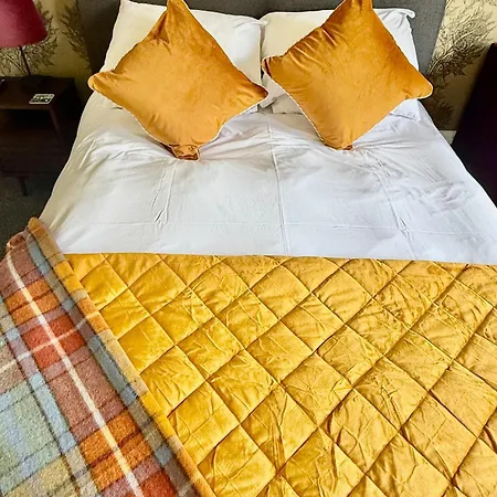 Scot Townhouse