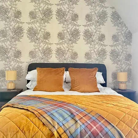 Scot Townhouse