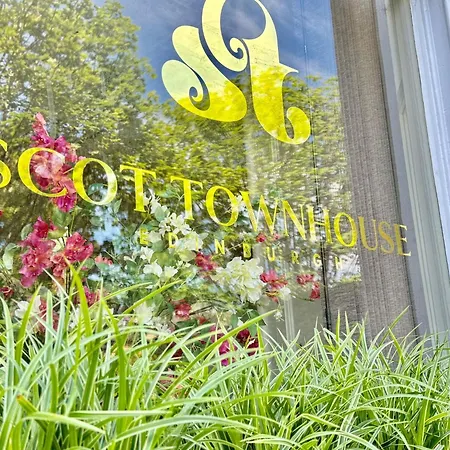 Scot Townhouse