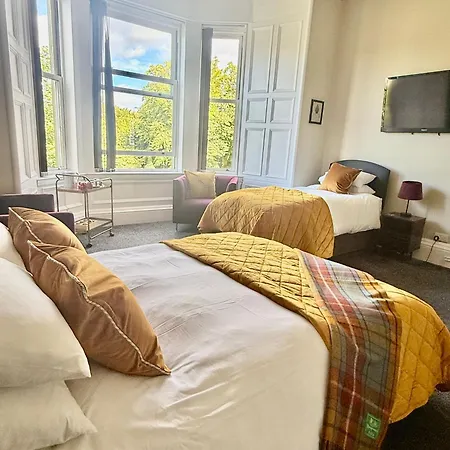 Scot Townhouse بيت ضيافة