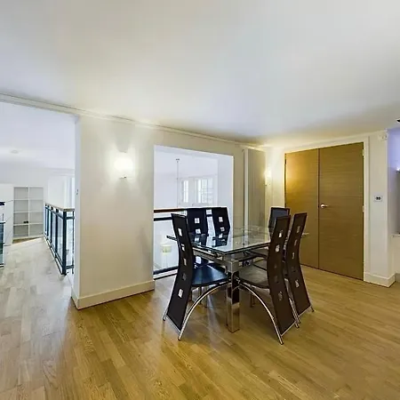 Charming Modern Central Apartment * Edinburgh