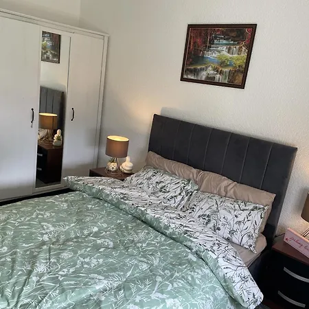 Bright & Cozy In Edinburgh,murrayfield Stadium,airport And Near To Center With Free On Street Parking Appartamento *