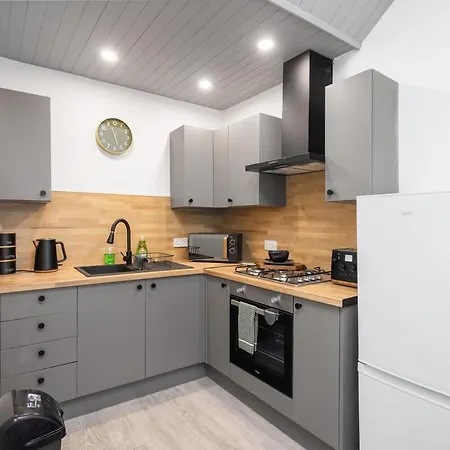 Sleek Canalside In *