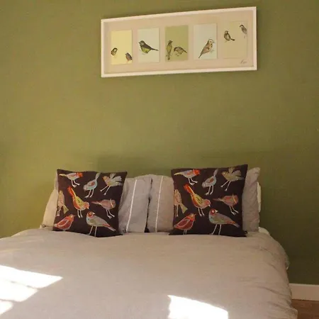 2-bed Seaside - Sleeps 5 & Free Parking Edinburgh