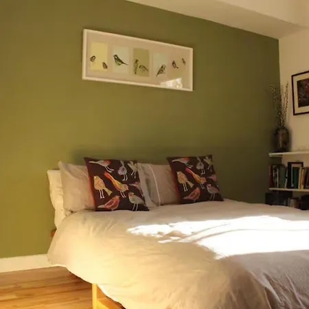 2-bed Seaside - Sleeps 5 & Free Parking *