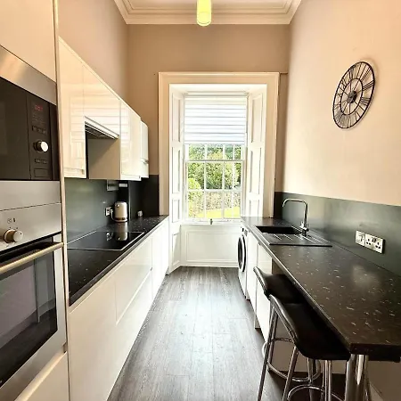 New Town Luxury 1 Bed Edinburg