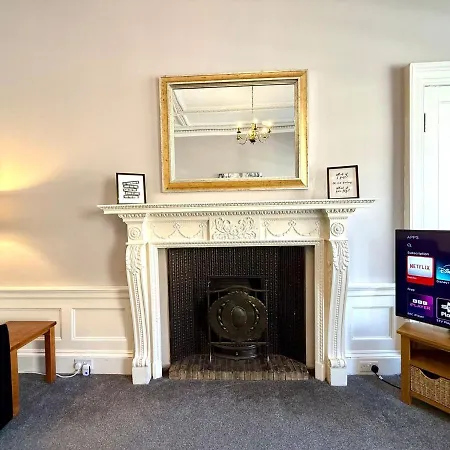 New Town Luxury 1 Bed شقة