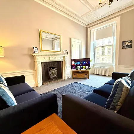 Lägenhet New Town Luxury 1 Bed