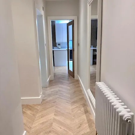Luxury Stockbridge One Bedroom Apartment Edinburgh
