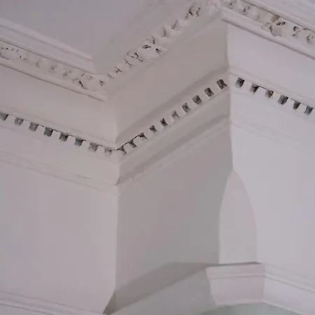 公寓 Stylish Top-floor Flat - Leith *