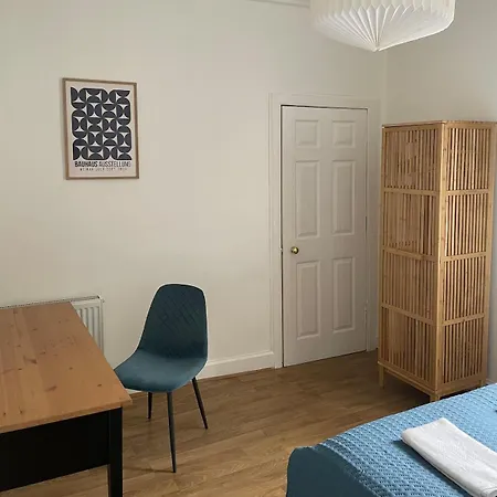 Apartment Quiet Garden View 2br Center Near Fringe Edinburgh