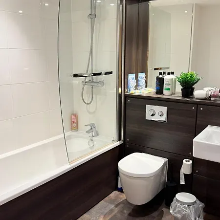 Stylish & 2-bed * Edinburgh