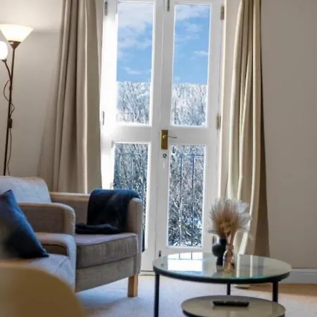 2 Bedroom In Haymarket, Edinburgh, With Free Parking Daire *