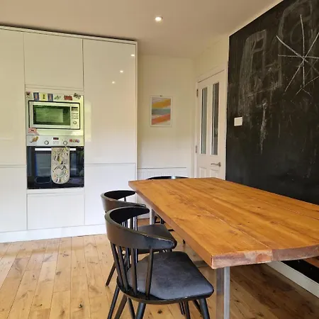 Διαμέρισμα Bright 2 Bedroom Flat Edinburgh