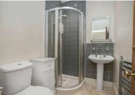 Spacious, Central, One Bedroom Flat