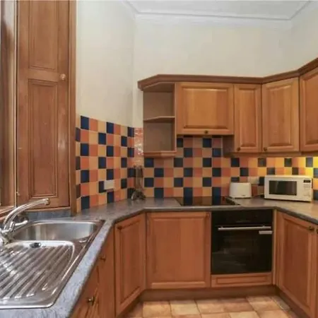 Διαμέρισμα Spacious, Central, One Bedroom Flat *