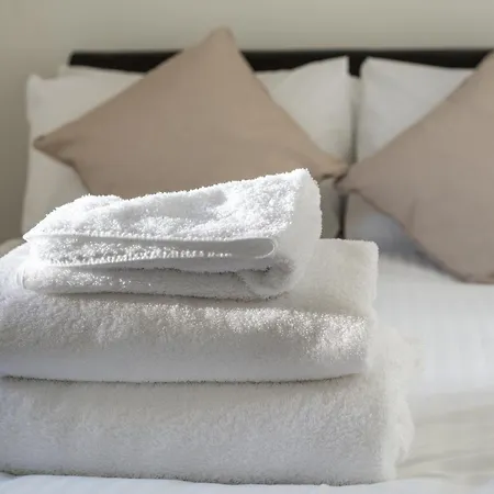 Cosy 2-bedroom Flat Close To Centre