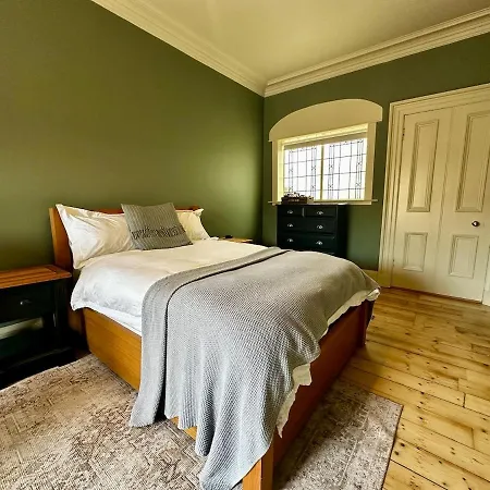 2nd Floor Townhouse
