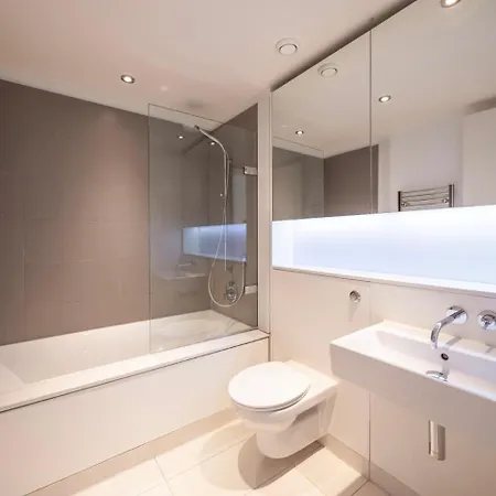 Modern Stylish Quartermile Garden View Daire *